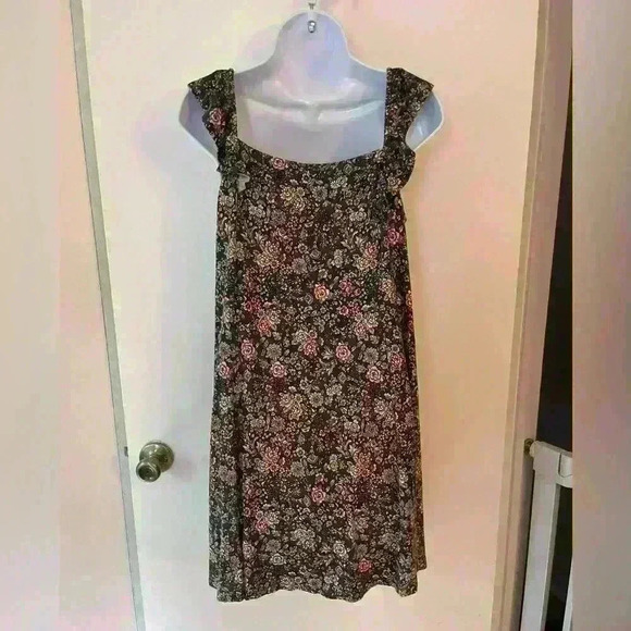 Flowy LOFT Summer Sundress - Picture 2 of 4